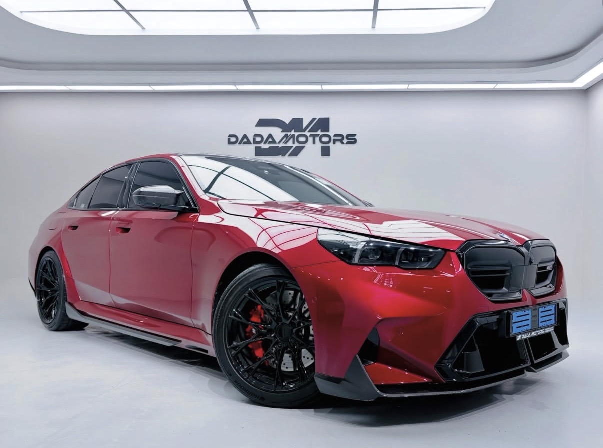 2025 BMW M5
