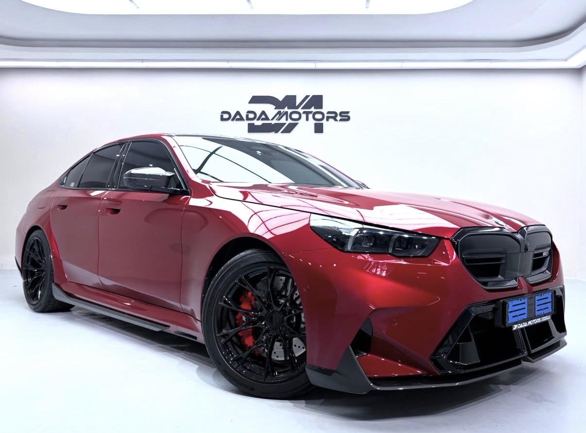 2025 BMW M5