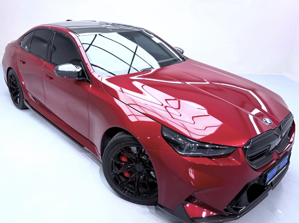 2025 BMW M5