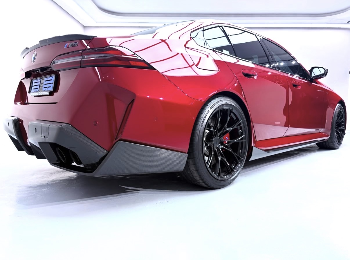 2025 BMW M5