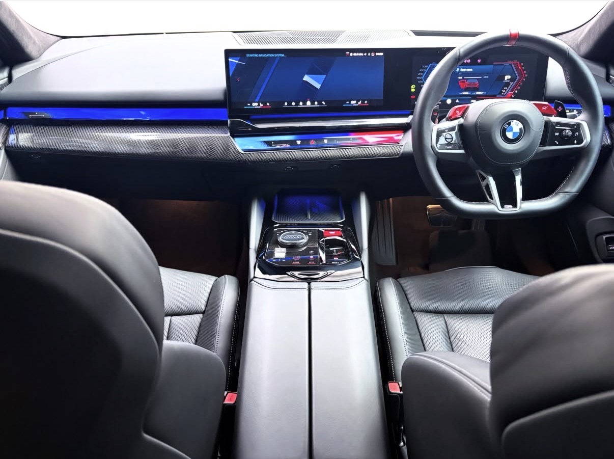 2025 BMW M5